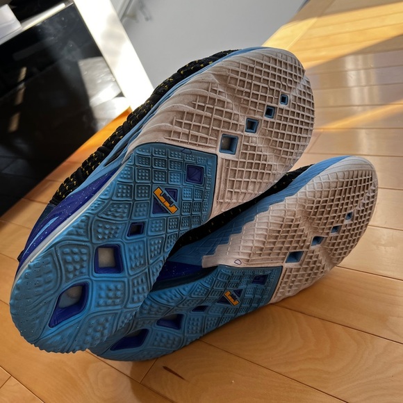 Nike LeBron XVIII What The Lakers Basketball Shoes Size 11 - Picture 7 of 7